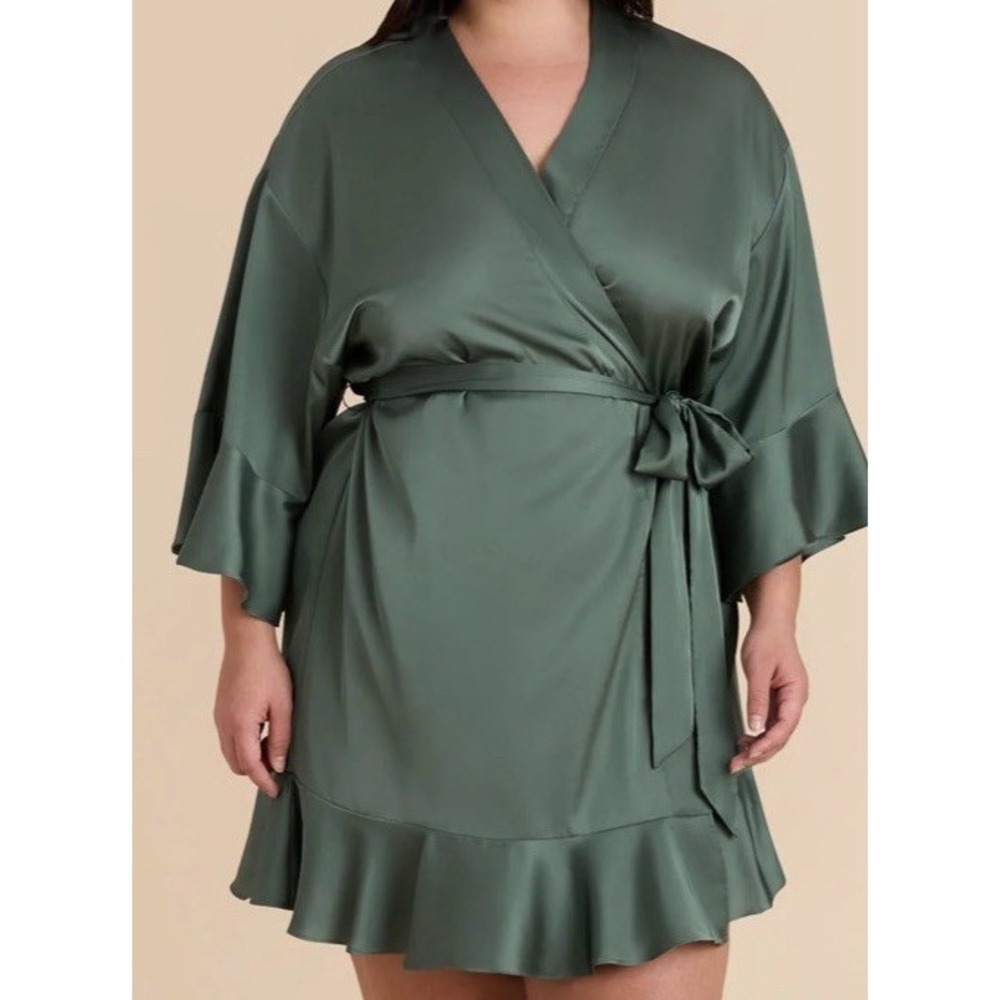 Birdy Grey Kenny Robe Matte Satin Eucalyptus M/L Bridesmaid Matching Green
